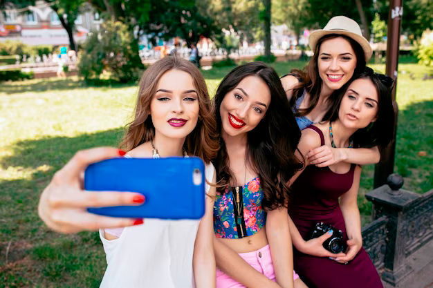 Como um adolescente pode justificar o uso de celular e redes sociais para os pais